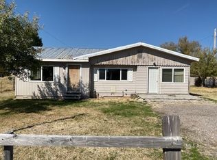 133 Meadowlark Ln, Davis Creek, CA 96108