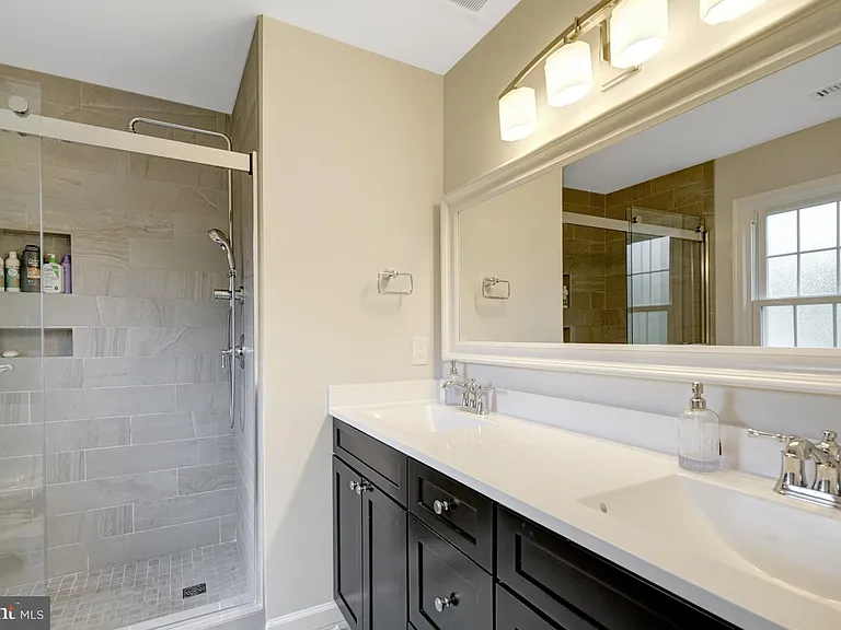 7729 Silver Sage Ct — Photo 49