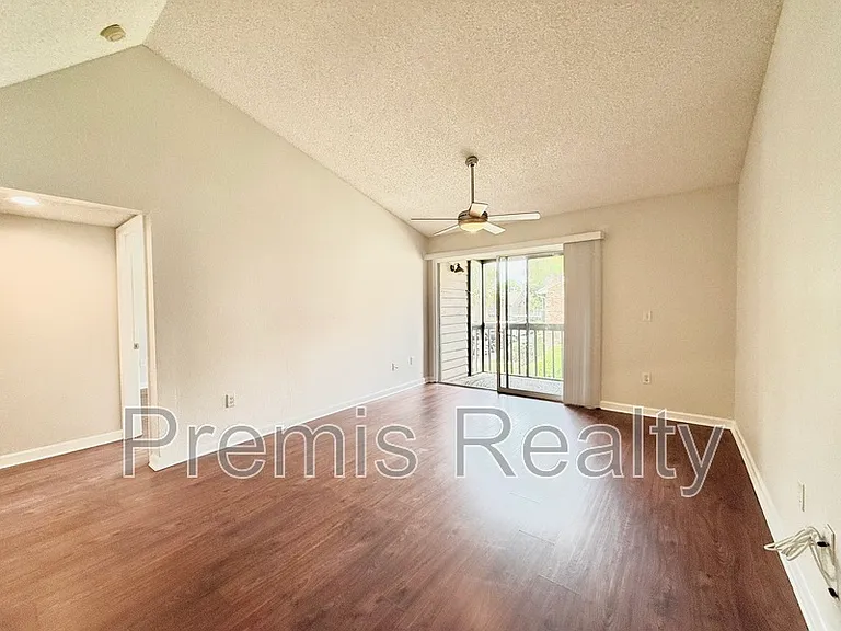 2500 Winding Creek Blvd #H202 — Photo 6