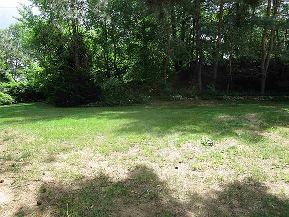 2nd image of 6 Mason Ct