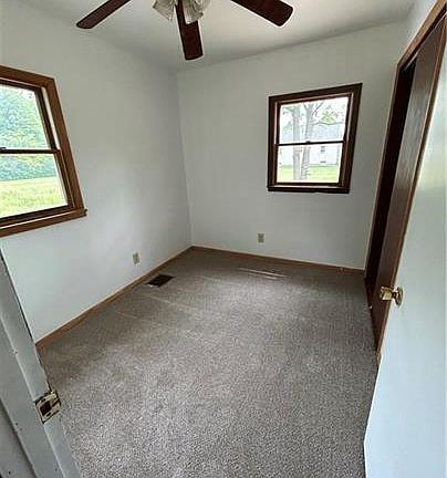 5th image of 3456 N Park Ave