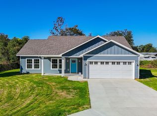 7801 Ponderosa St, Southport, FL 32409