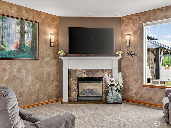 4th image of 87 Springhill Drive