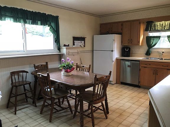 2nd image of 27948 Westwood Dr