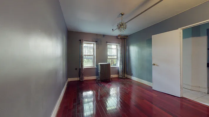 Rented by Bond New York | media 4