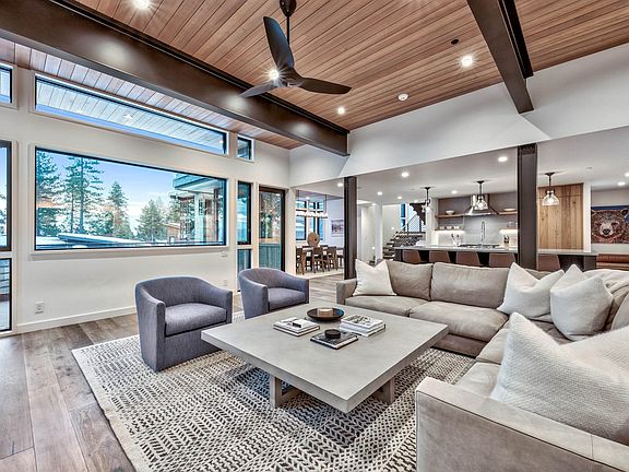 4th image of 110 Old Cedars Pl