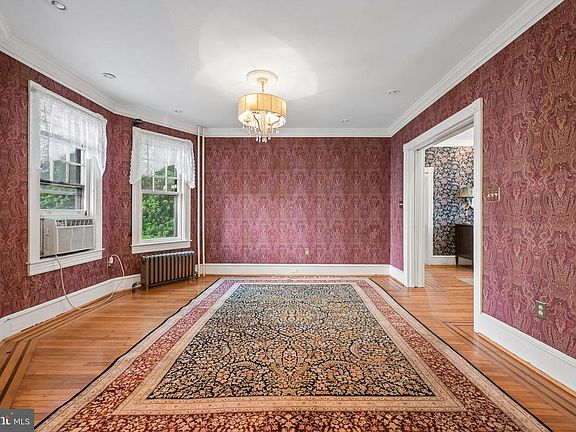 4th image of 730 Park Ave