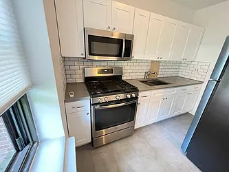 Rented by Sterea Agency