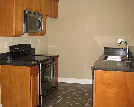 3rd image of 10982 Roebling Ave APT 511