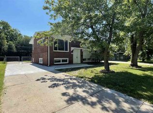 2222 S Everett St, Wichita, KS 67213
