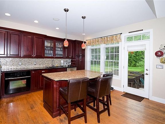 5th image of 9241 Shelley Dr