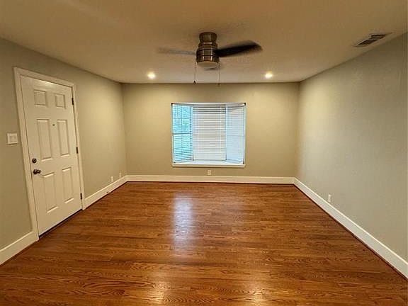 2nd image of 303 Avenue C
