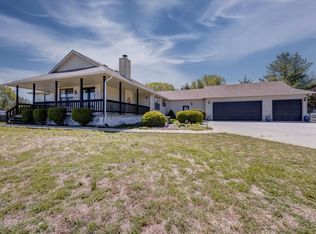 4519 Meadowbrook Ln, Winfield, KS 67156