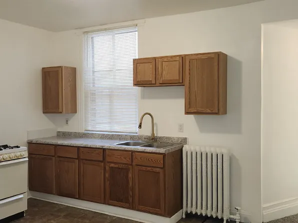 1 bed, 1.0 bath, $1,009, 119 E 3rd St, Duluth, MN 55805