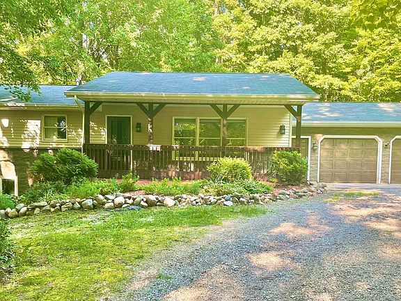 2nd image of 972 Peninsula Dr