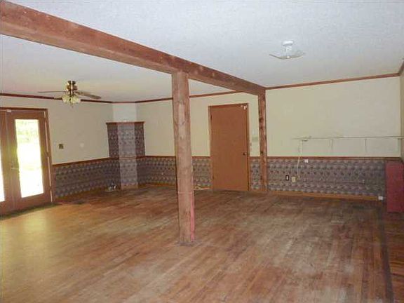 5th image of 184 Fairway Dr