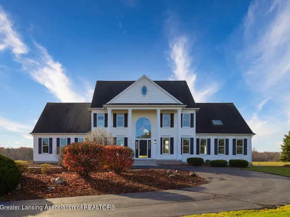 7562 E Mount Hope Hwy, Grand Ledge, MI 48837