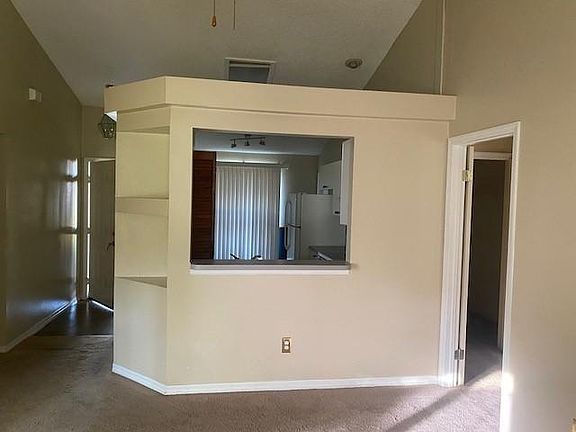 4th image of 2891 Winchester Cir