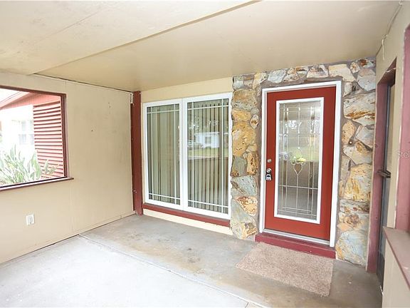 4th image of 1108 Southside Dr