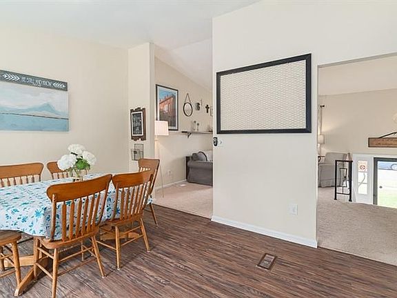 4th image of 1811 Manchester Dr