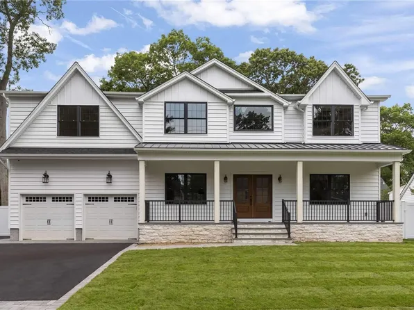 1333 Taft Avenue, Merrick, NY 11566