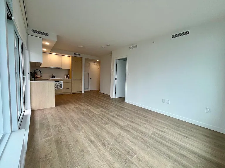 13738 Central Ave #1302 — Photo 8