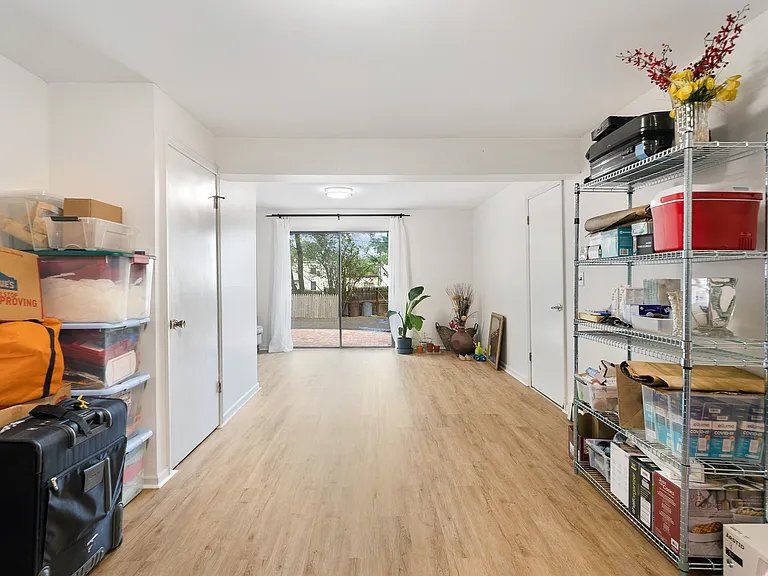 611 Cliff St — Photo 17