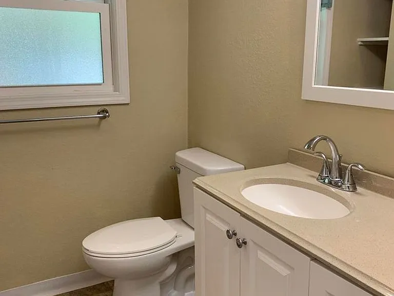 1444 N Sherman Ave — Photo 22