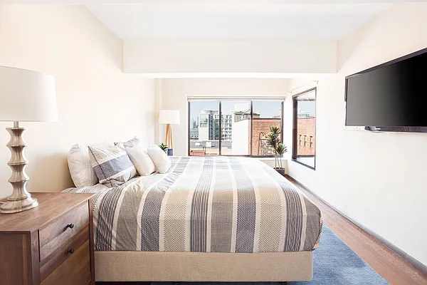 Sold by Compass | media 15