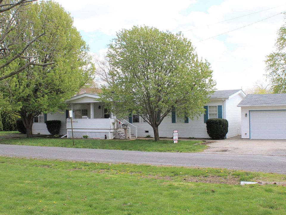 1st image of 654 University St