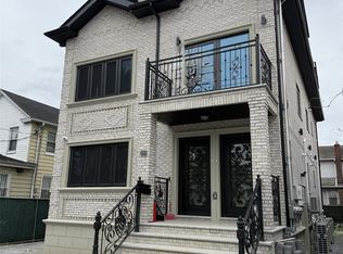 4640 Kissena Blvd, Flushing, NY 11355