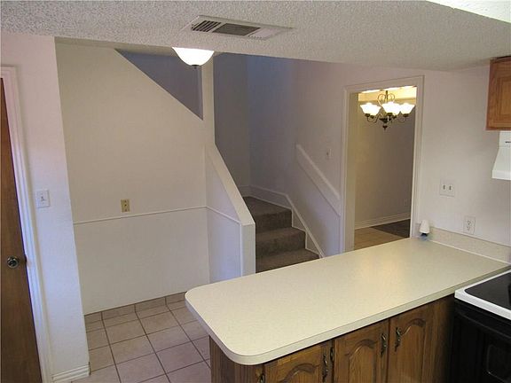 5th image of 737 Alice Ln