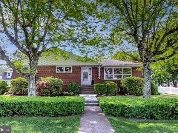 18 E Pine St, Sheppton, PA 18248