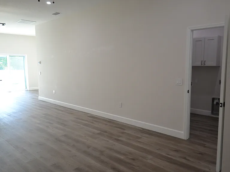 6474 Taylor Ct — Photo 2