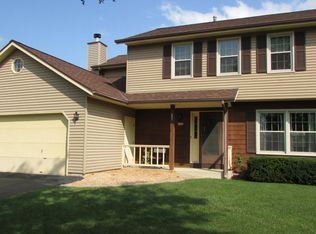 2230 E Village Dr, Oak Creek, WI 53154