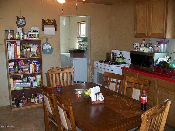 5th image of 10880 N Cedar Crest Trl