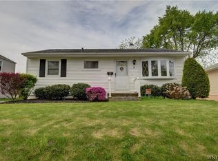 40 Marjorie Dr, Buffalo, NY 14223