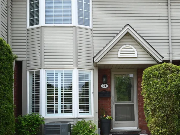 101 Brookside St #21, London, ON N5Z 5C9