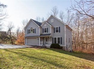 41 Russet Ln, Southington, CT 06489