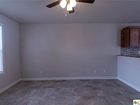 4th image of 1409 Bundrant Dr