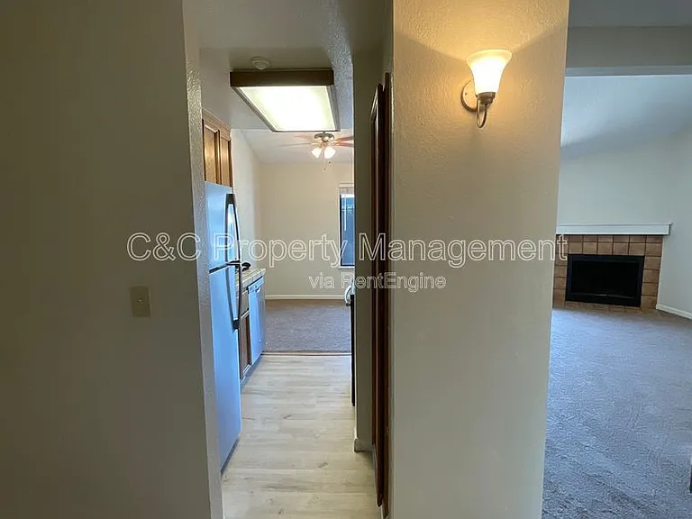 6254 Joaquin Murieta Ave #B — Photo 16
