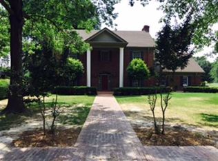 531 Robinson Dr, Cleveland, MS 38732