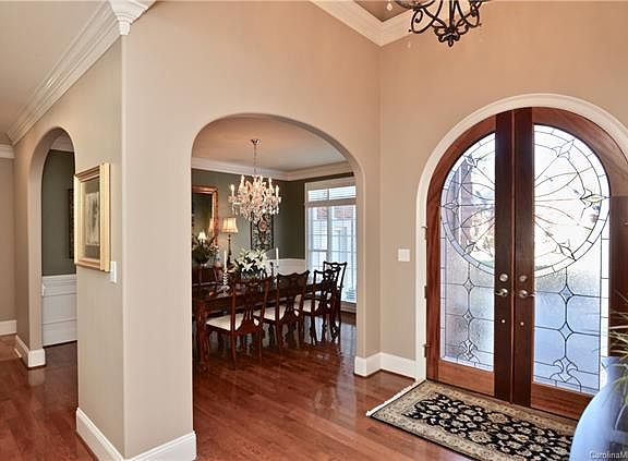 3rd image of 3542 Saint Marys Ct