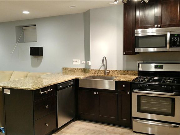 2nd image of 4128 N Ashland Ave #B