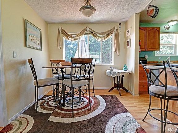 4th image of 4424 129th Pl NE