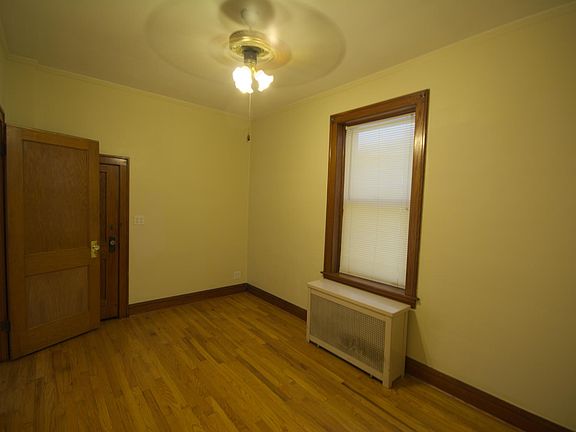 3rd image of 4359 S Artesian Ave #2