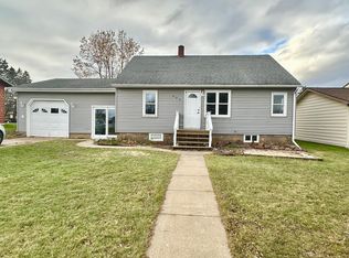 203 Jessie St, Marble, MN 55764