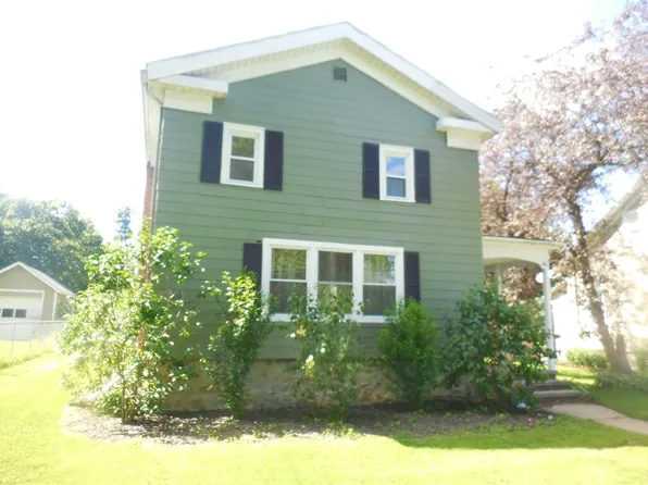 83 Main St N, Perry, NY 14530
