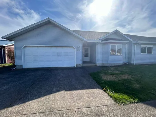 903 Evergreen Dr, Tillamook, OR 97141