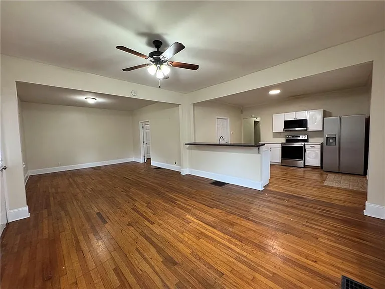 1637 Columbia Dr — Photo 15